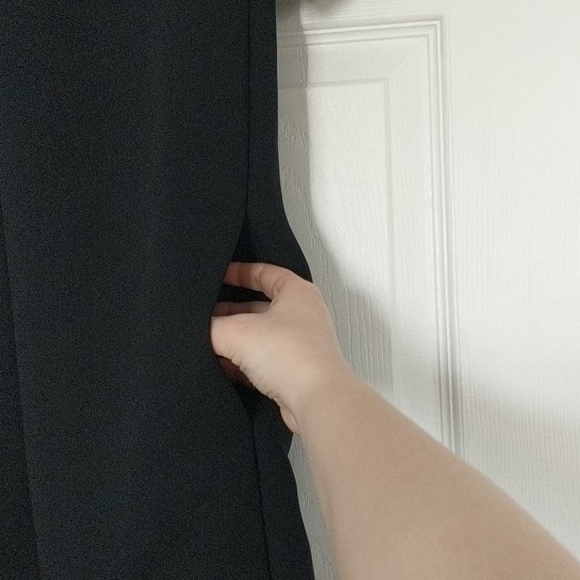 Origami-neck asymetric COS dress - Picture 3 of 6